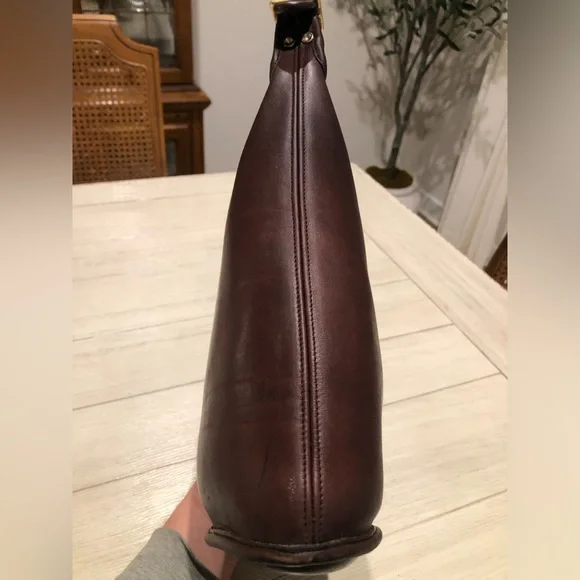 VINTAGE COACH MAHOGANY LEATHER SHOULDER SAC BUCKET BAG #9730 W/ 1-SIDED HANGTAG - Picture 4 of 15